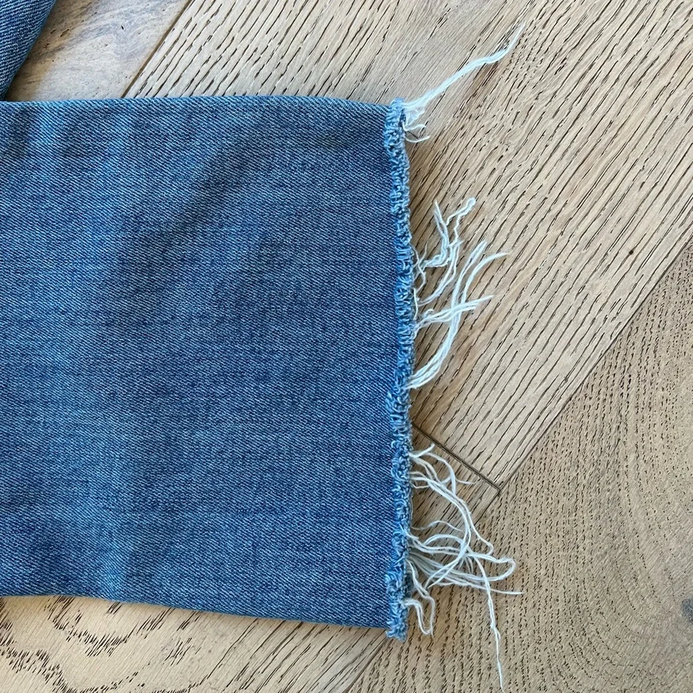 MOTHER Jeans Frayed Hem Mid Rise Straight Leg - Picture 7 of 11